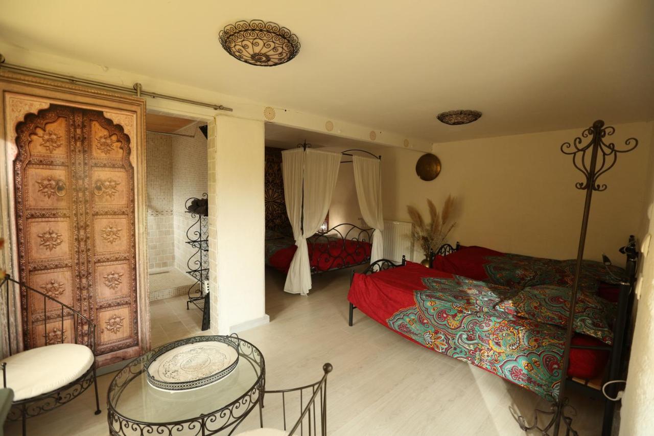 Fenetre Sur Loire Bed & Breakfast Iguerande ภายนอก รูปภาพ