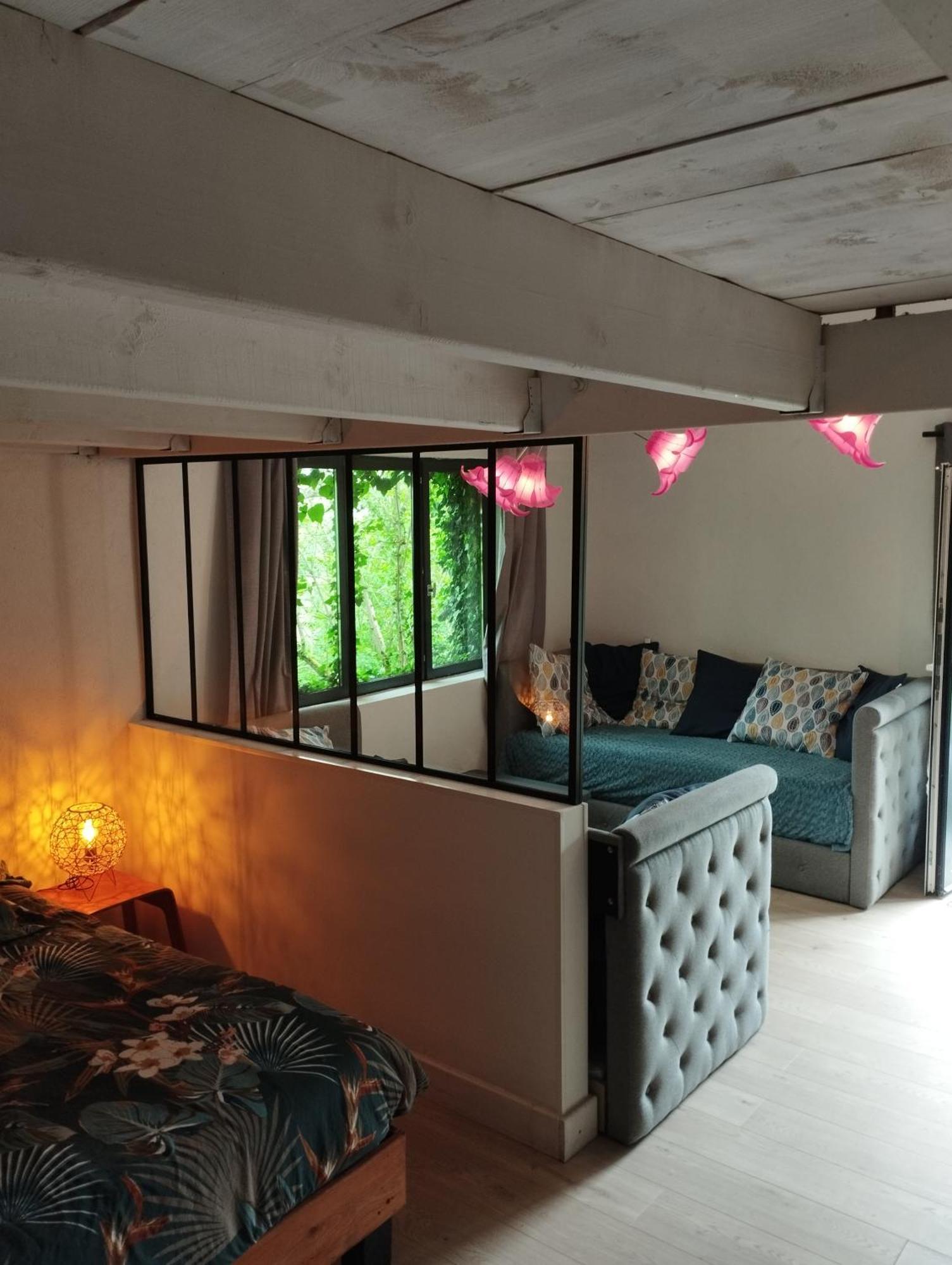 Fenetre Sur Loire Bed & Breakfast Iguerande ภายนอก รูปภาพ